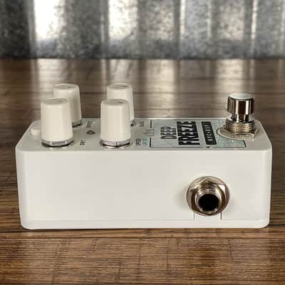 Electro-Harmonix EHX Pico Deep Freeze Sound Retainer / Sustainer Guitar Effect Pedal Guitar Effect Pedal image 6