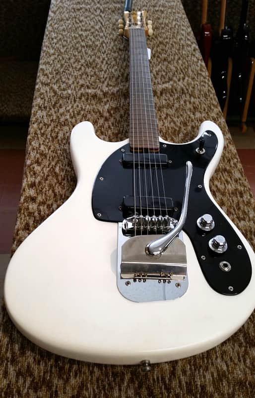 Mosrite The Ventures II 1965 White image 1