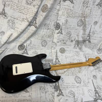 2001 Fender American Standard Stratocaster with Maple Fretboard Black Finish Original Case image 10