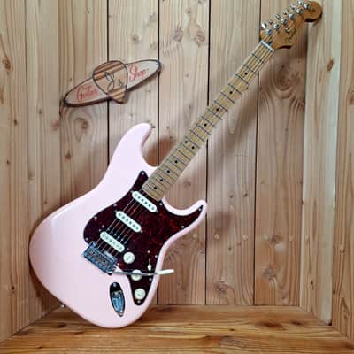 Fender Limited Edition Player Stratocaster HSS Roasted MN Shell Pink, 75 Anniversary Bj. 2021