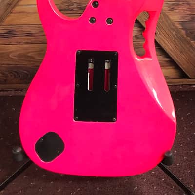 Ibanez Jem Junior JEMJRSP Steve Vai Signature Pink image 5