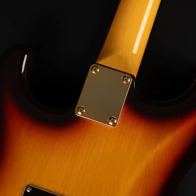 2018 Fender MIJ Traditional '60s Stratocaster RW with Gold Hardware - 3-Color Sunburst | Japan Vintage Reissue SSS Rosewood Fretboard image 11
