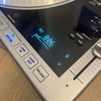 Numark X2 Hybrid Direct-Drive Turntable and MP3 CD Player image 10