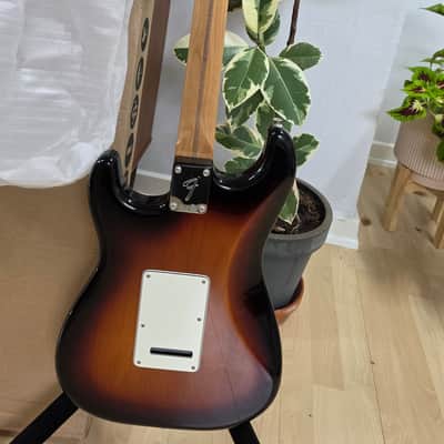Fender Player Stratocaster Custom Shop Fat 50s BRAND NEW! FSR Limited Special Edition 3 Tone Sunburst Roasted Maple Neck American USA Custom Shop Pickups SSS Strat image 11