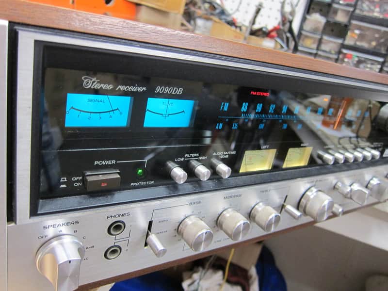 Vintage Sansui 9090DB Top Line Vintage Analoge Am/Fm Stereo Receiver, Wood Cab, 1970s, JAPAN, Ex Sound, Beauty, 125WPC 1970s Silver/Wood image 1