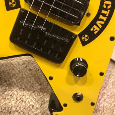 MetalShop Mini Flying V 2026 - Yellow image 7