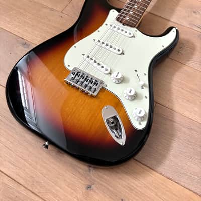 Fender MIJ Limited Stratocaster XII 2024 - 2025 - 3-Color Sunburst image 1