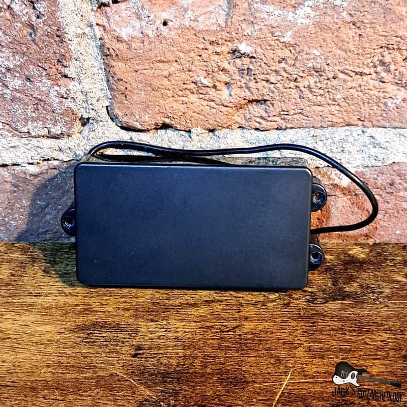 2010s Squier Jaguar Pickup Black