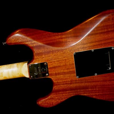 J. K. LADO WENGE STRAT 2002 WENGE. ONLY ONE BUILT. A MAJESTIC GUITAR. GREAT SOUND AND HIGH QUALITY. image 5