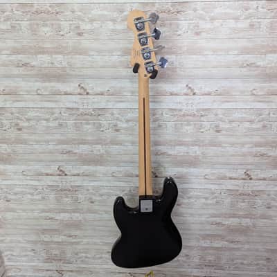 Used Squier Affinity Jazz Bass image 14