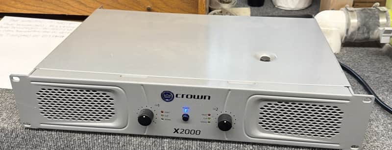 Crown X2000 Power Amp image 1