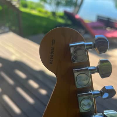 Fender American Standard Stratocaster with Maple Fretboard 1996 - 1997 Vintage White image 6