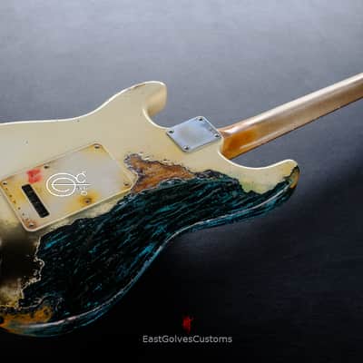 Fender Stratocaster Vintage White over Blue Zebra Heavy Aged Relic image 6