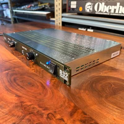 Burl B32 Vancouver 32x2 Summing Box - Box and Packaging Mint image 6