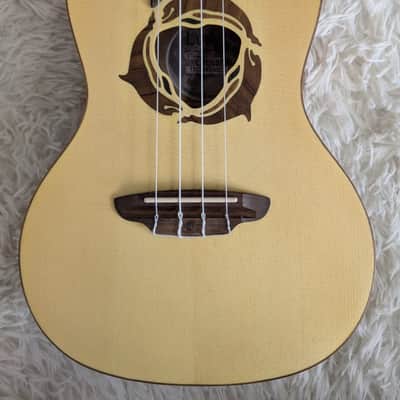 Luna Uke Dolphin Concert Spruce Top Ukulele with gig bag - Demo image 3