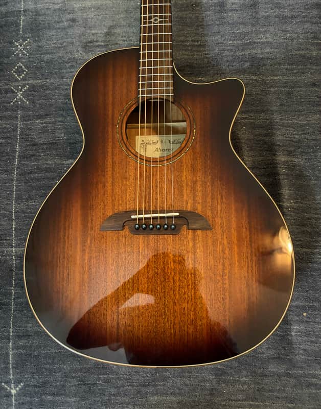 VV: Alvarez AG66SECSH DELUXE acoustic/electric guitar in IMMACULATE condition, DEAL--READ THIS image 1