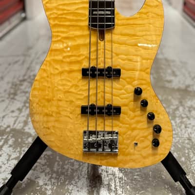 Sire 2nd Generation Marcus Miller V9 NT Ash 4-String with Ebony Fretboard 2019 - Natural image 2