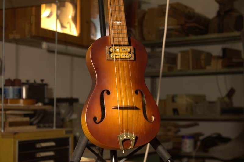 Virtuoso Swing Electric ukulele - Tobacco Burst - 2026 image 1