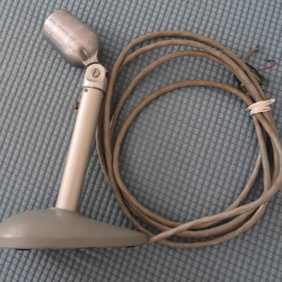 Vintage Electro-Voice Mic Microphone Chrome Classic Vocal Harp Harmonica Mic Model 630 With Stand Rare image 5