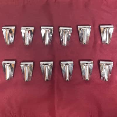 [16] Unbranded Bass Drum Claws 1990's - Chrome image 1