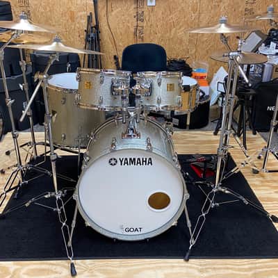 Yamaha Maple Custom Absolute Drum Set with hardware image 2