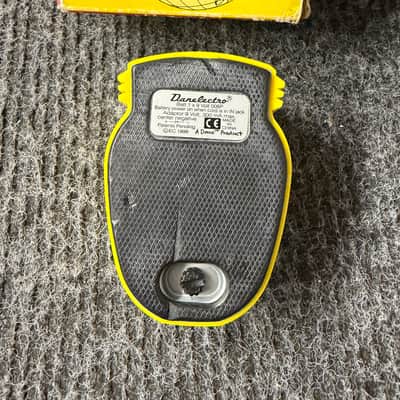 Danelectro Tuna Melt Tremolo 2010s - Yellow image 3