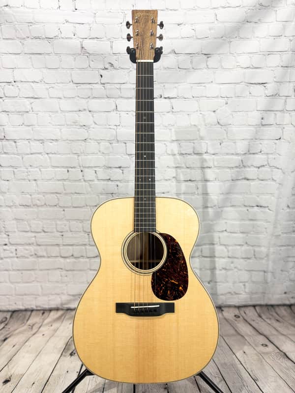 Martin Custom Shop 000 - 14 Fret Black Walnut 2025 - Gloss image 1