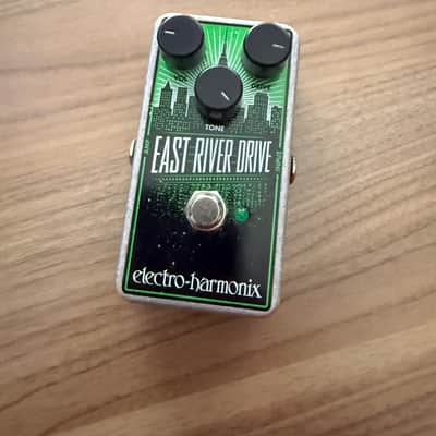 Electro-Harmonix East River Drive Classic Overdrive 2013 - Present - Green image 1