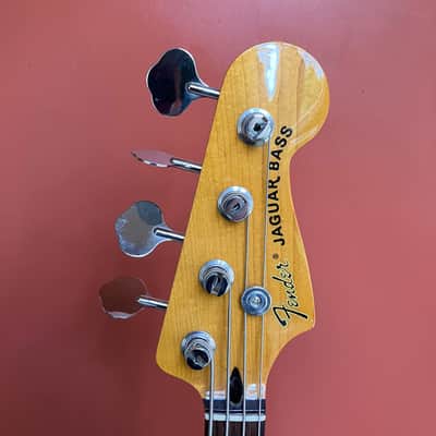 Fender MIJ Jaguar Bass 2007-2011 3-Tone Sunburst image 3