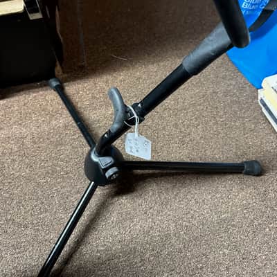 Used K&M 14300 Alto or Tenor Saxophone Stand Local Pickup image 3