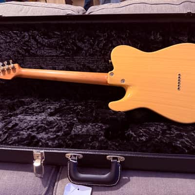 Tom Anderson Guitarworks T Icon - Translucent Butterscotch with hardshell case image 16