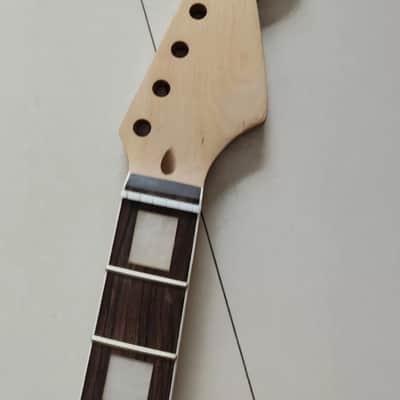 Maple Guitar Neck with Rosewood Fretboard - 22Fret image 1