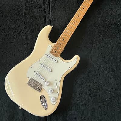 Fender   Player II Dealer Exclusive Stratocaster  2025 - Olympic White / 7lbs. 11.2oz. #MX25115277 image 1