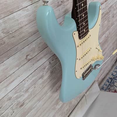 Used Fender Limited Edition American Professional Stratocaster with Rosewood Neck 2017 image 3