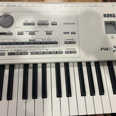 Korg Pa2X Pro 76-Key Professional Arranger Keyboard 2000s - Silver image 12