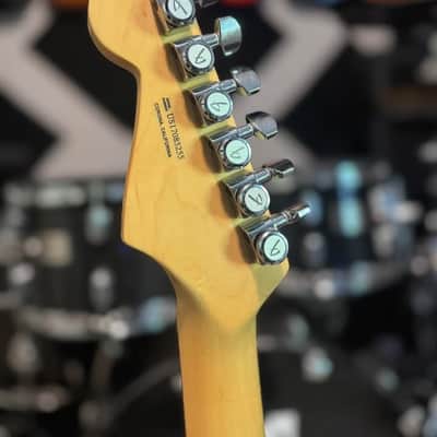 Fender 2017 American Elite Fender Strat 2017 - Blue image 5