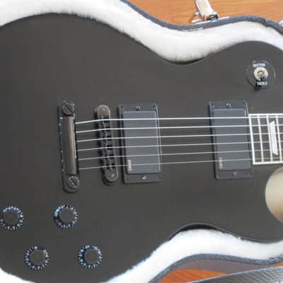 2007 Gibson Les Paul Studio Limited Run Guitar of the Week # 20 Satin Ebony Finish  EMG's  Ebony FB image 4