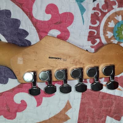 Fender  Stratacaster  2000-2004 - Birdseye maple image 10