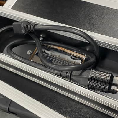 Crown XLI 3500 2-Channel 1350-Watt Power Amp with Rack Case image 7