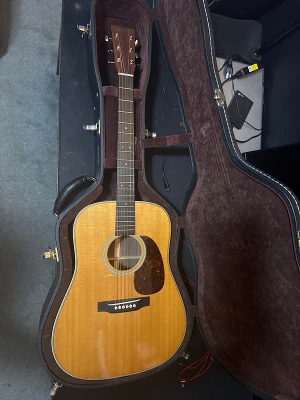 Martin Vintage Series HD-28V (Custom HD-28) 1995 - 2018 - Natural image 1