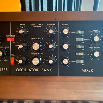 Moog Minimoog Model D Original ( 1979 - 1981 ) Serviced w case image 6