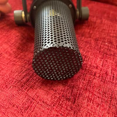 Shure SM7B Cardioid Dynamic Microphone 2001 - Present - Black image 7