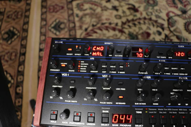 Dave Smith Instruments OB-6 Desktop 6-Voice Polyphonic Synthesizer 2017 - Present Black