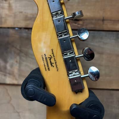 Squier Classic Vibe Custom Esquire Candy Apple Red image 8