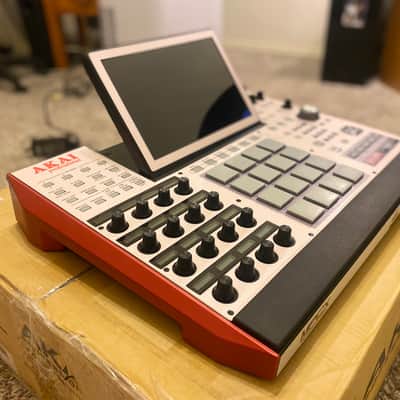 Akai MPC X Standalone Sampler / Sequencer 2017 - Present - Black image 3