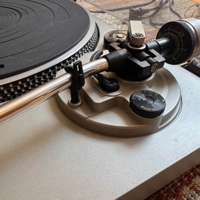 Technics SL-D303 Vintage Direct Drive Turntable image 8
