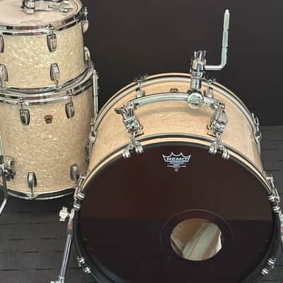 Ludwig Classic Maple 2021 - Vintage Marine Pearl image 2