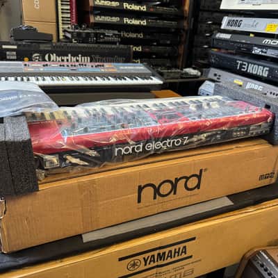 Nord Electro 7 61-Key with GB61 Gig Bag Digital Stage Piano Keyboard in box //ARMENS// image 2