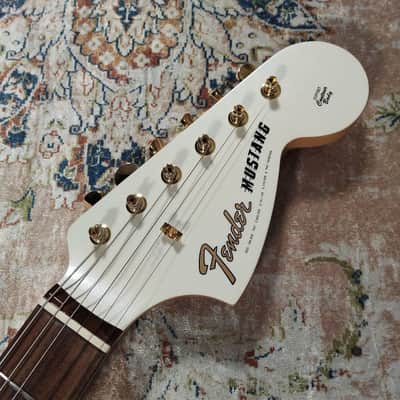 *NEW IN BOX* 2025 Fender Japan Limited Edition Traditional Collection, 60's Mustang White Pearl Gold with Matching Headstock - MIJ JD25 image 3