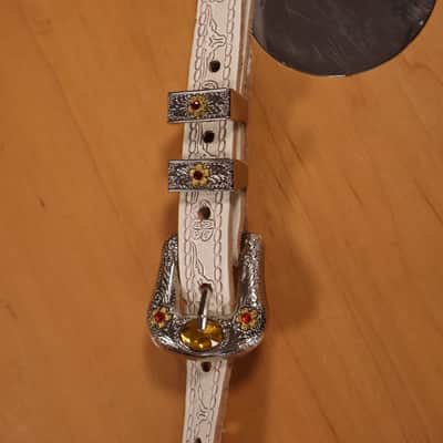 Gretsch Vintage Tooled Leather Guitar Strap, White (USED) image 3